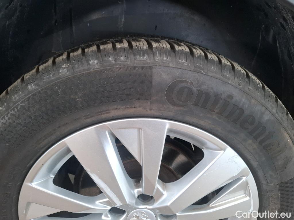  Peugeot  5008  Active Pack 1.5 HDi 130CV BVA8 7 Sieges E6d #69