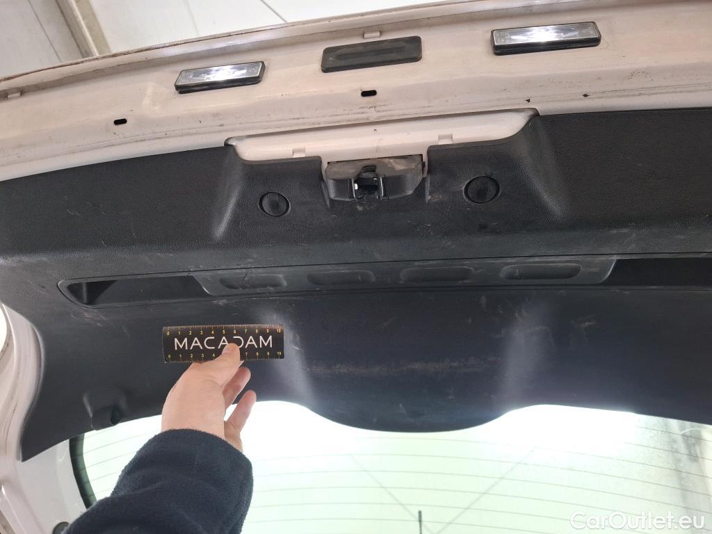  Citroen  C3  Société Feel 1.5 BlueHDI 100CV BVM6 E6d #16