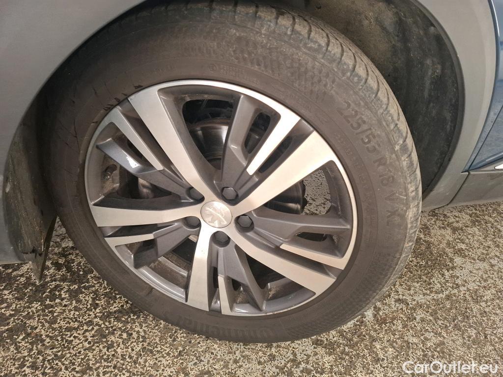  Peugeot  5008  Allure Pack 1.2 PureTech 130CV BVA8 7 Sieges E6d #19