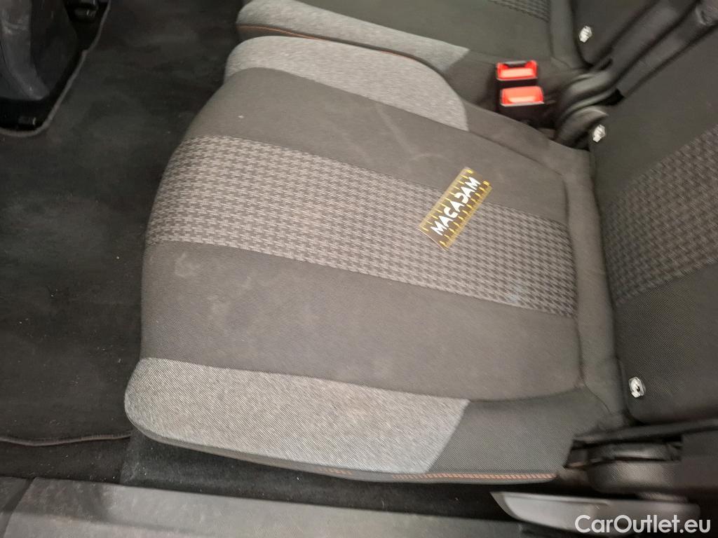  Peugeot  5008  Active Pack 1.5 HDi 130CV BVA8 7 Sieges E6d #94