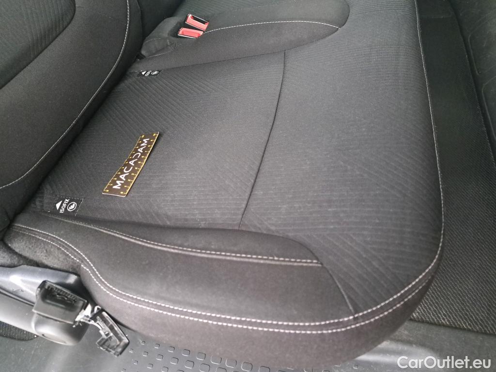  Nissan  NV300 NISSAN  5p Combi 1.6DCI 145 S/S N-CON L2H1 3.0T #18