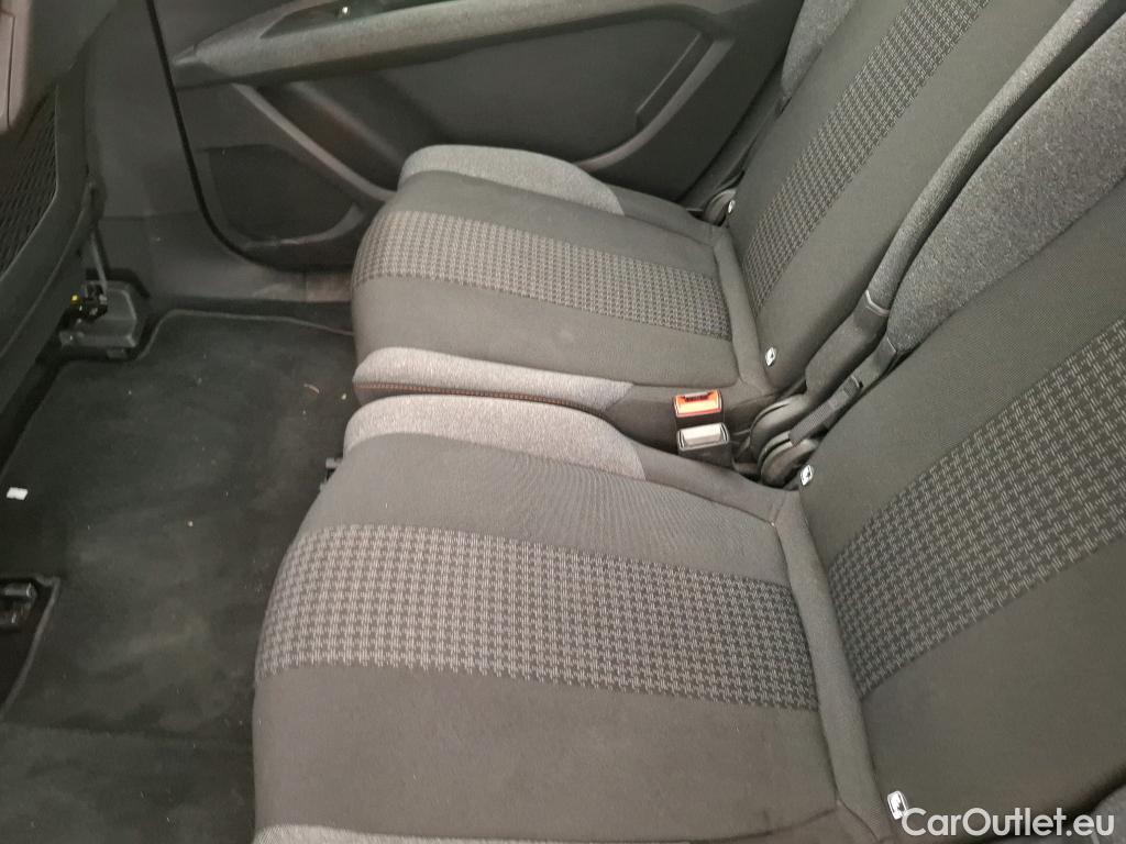  Peugeot  5008  Active Pack 1.5 HDi 130CV BVA8 7 Sieges E6d #96