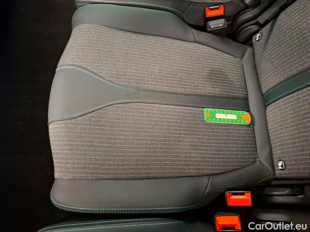  Peugeot  5008  Allure Pack 1.2 PureTech 130CV BVA8 7 Sieges E6d #23