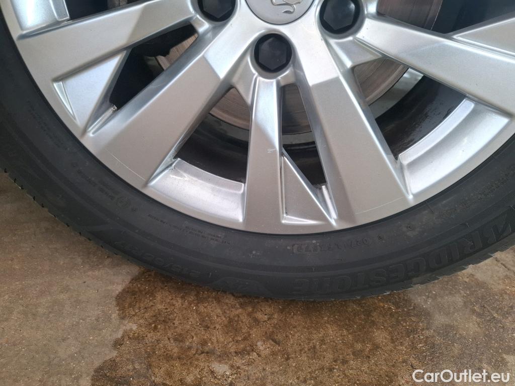  Peugeot  5008  Active Pack 1.5 HDi 130CV BVA8 7 Sieges E6d #86