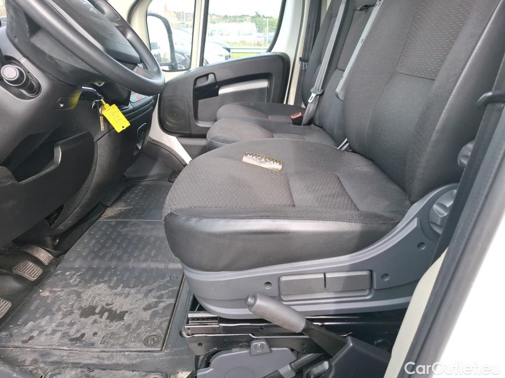  Peugeot  Boxer PEUGEOT  / 2014 / 4P / Fourgon tôlé BlueHDi 120 S&S ASPHALT 333 L1H2 #34