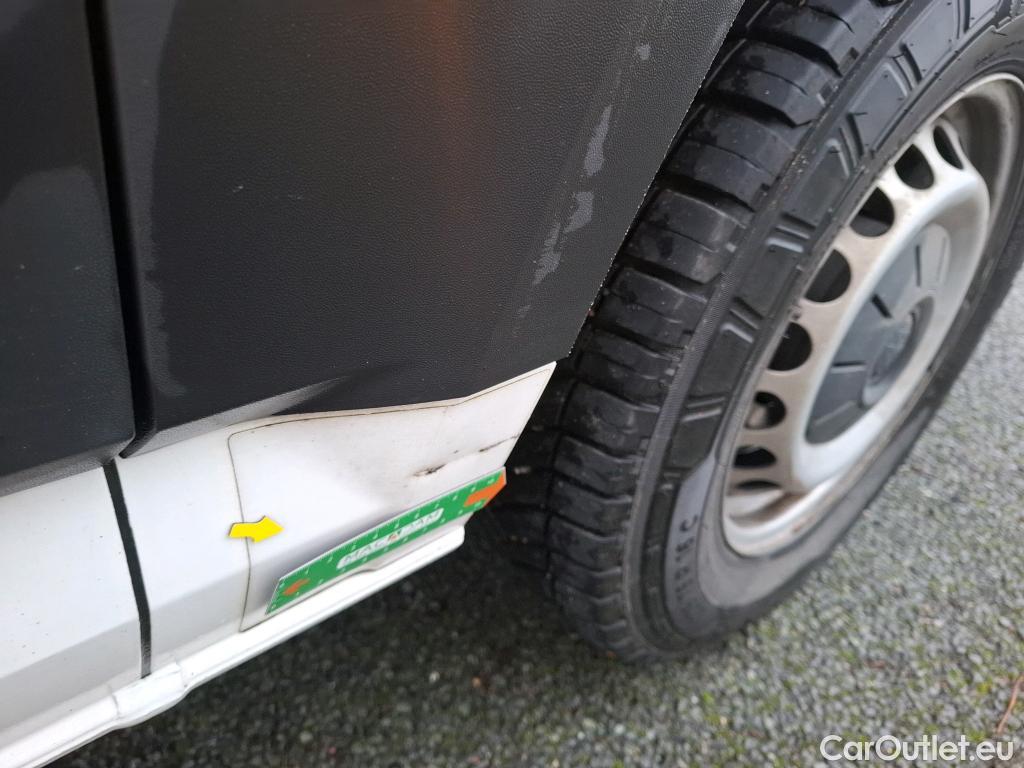  Volkswagen  Crafter  Fourgon Fourgon 35 mittlerer Radstand mit Hochdach FWD 2.0 140CV BVM6 #11