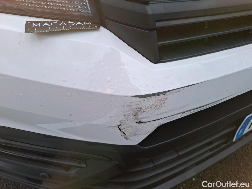  Volkswagen  Crafter  Fourgon Fourgon 35 mittlerer Radstand mit Hochdach FWD 2.0 140CV BVM6 #26