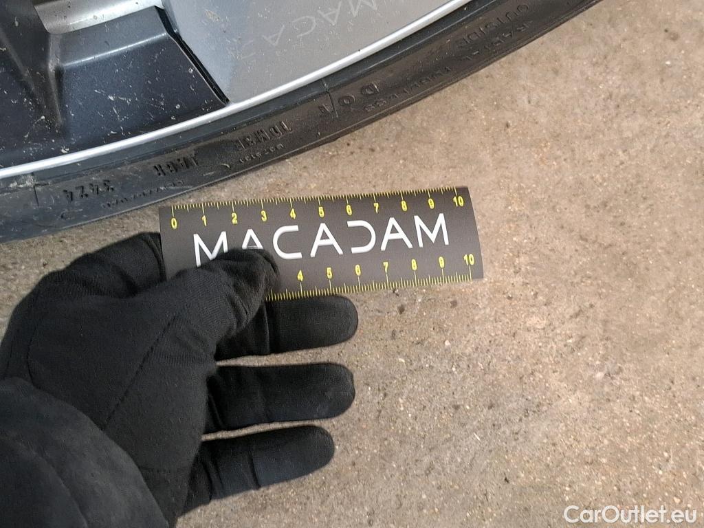  Tesla  Model Y TESLA  / 2020 / 5P / SUV Grand Autonomie Dual Motor AWD #2