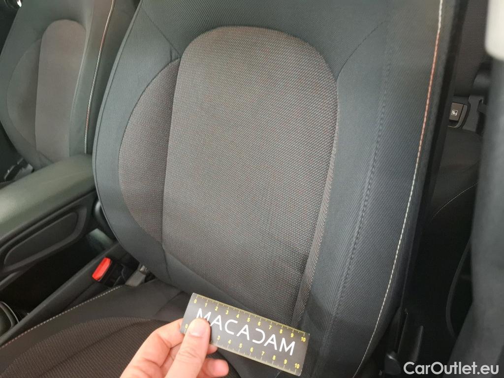  Mini  Countryman MINI  / 2020 / 5P / Crossover One D Finition Business Design 116 BVA7 #11