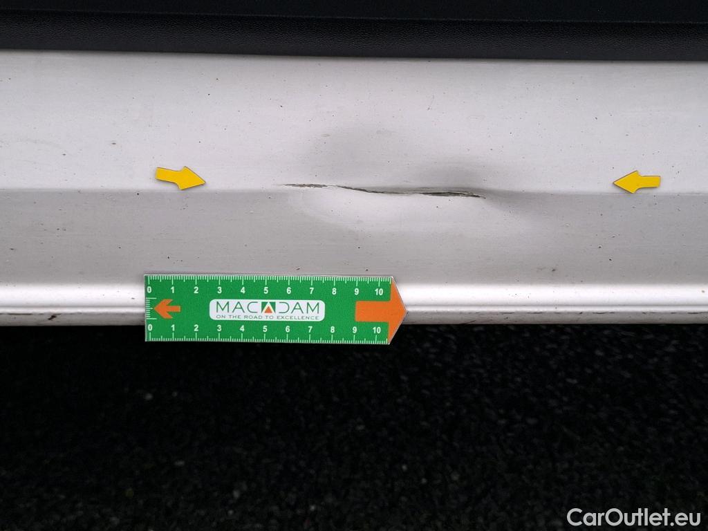  Volkswagen  Crafter  Fourgon Fourgon 35 mittlerer Radstand mit Hochdach FWD 2.0 140CV BVM6 #5