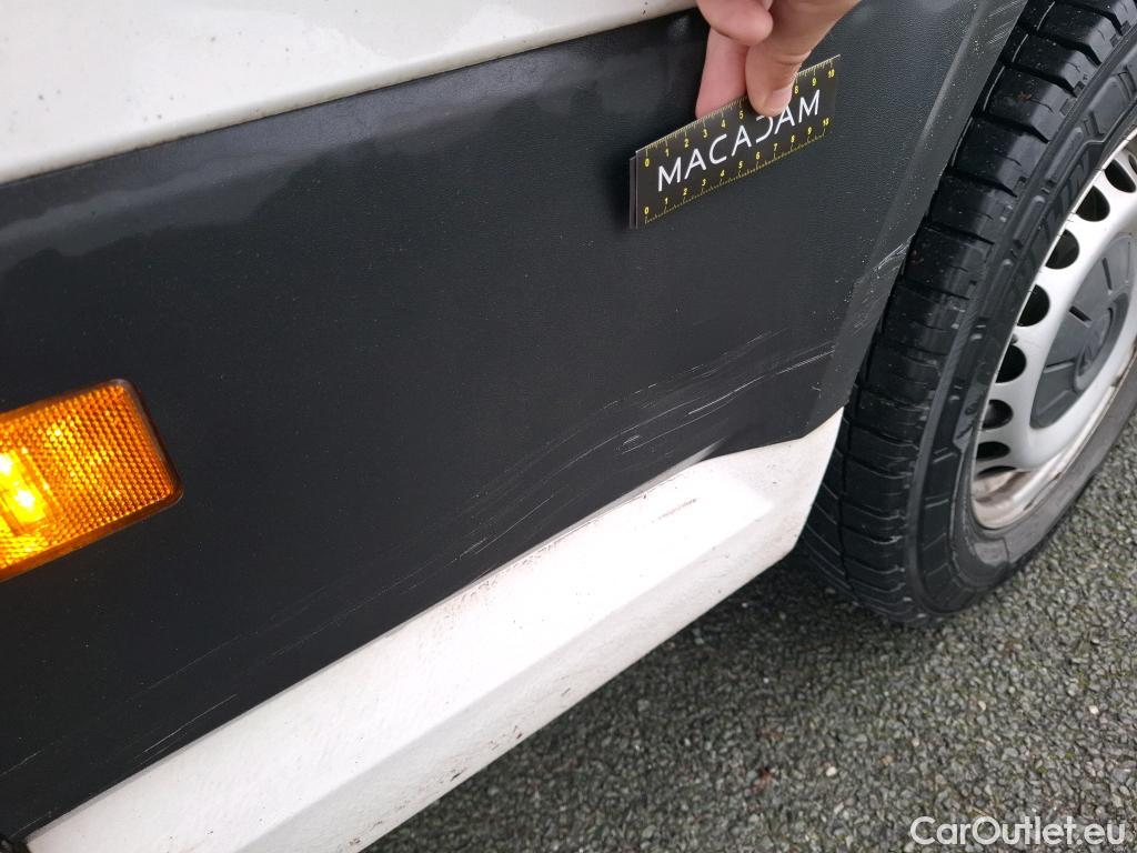  Volkswagen  Crafter  Fourgon Fourgon 35 mittlerer Radstand mit Hochdach FWD 2.0 140CV BVM6 #37