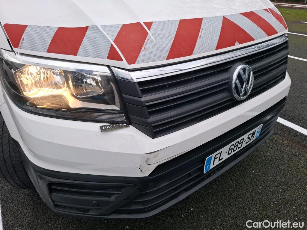  Volkswagen  Crafter  Fourgon Fourgon 35 mittlerer Radstand mit Hochdach FWD 2.0 140CV BVM6 #25