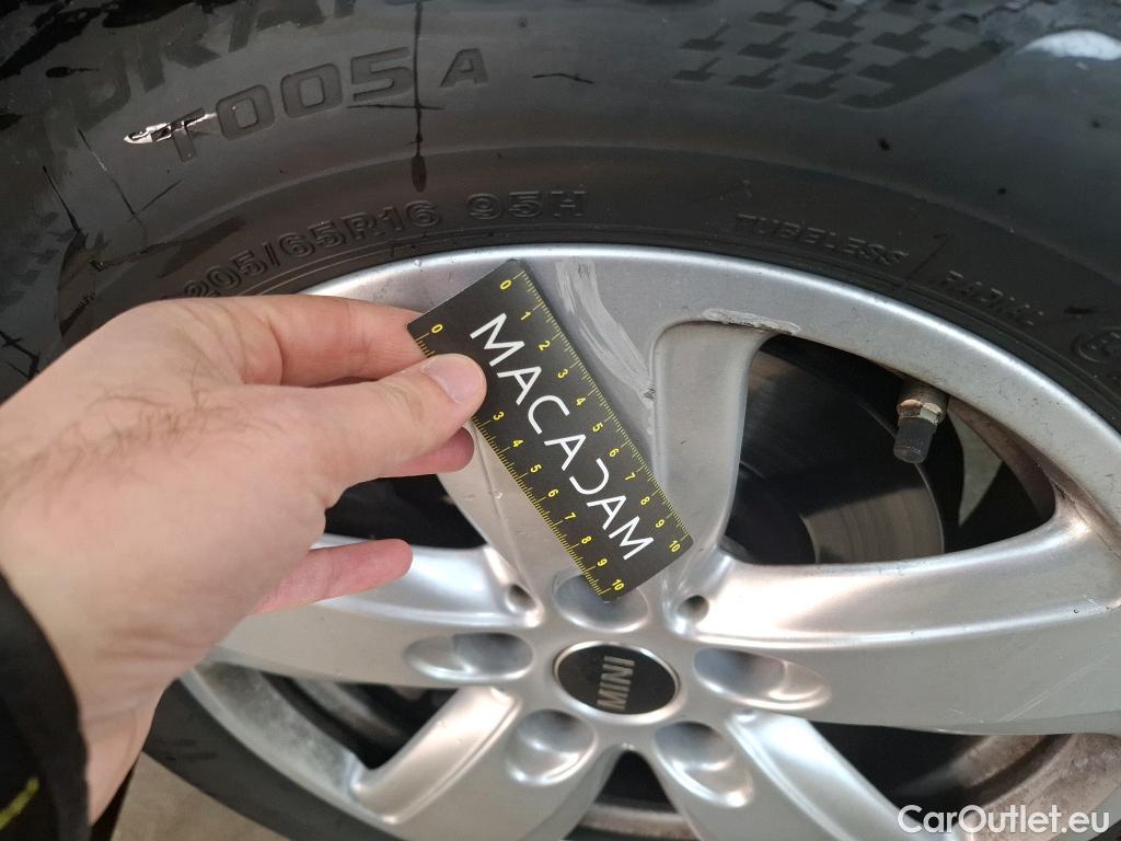  Mini  Countryman MINI  / 2020 / 5P / Crossover One D Finition Business Design 116 BVA7 #18