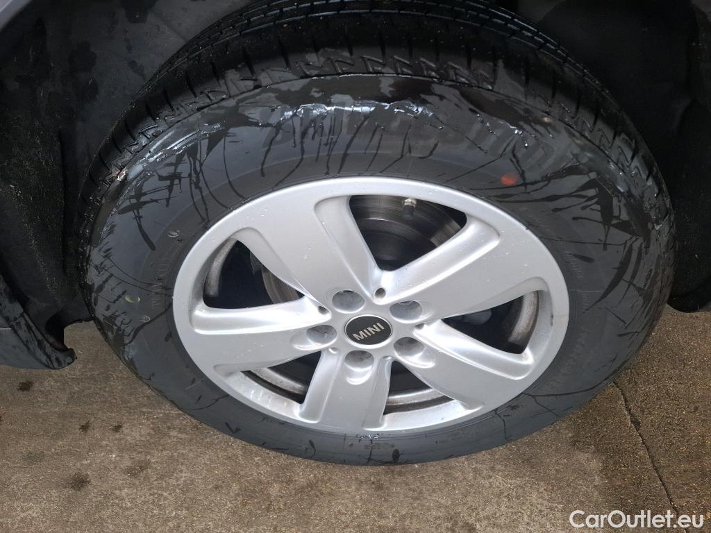  Mini  Countryman MINI  / 2020 / 5P / Crossover One D Finition Business Design 116 BVA7 #8