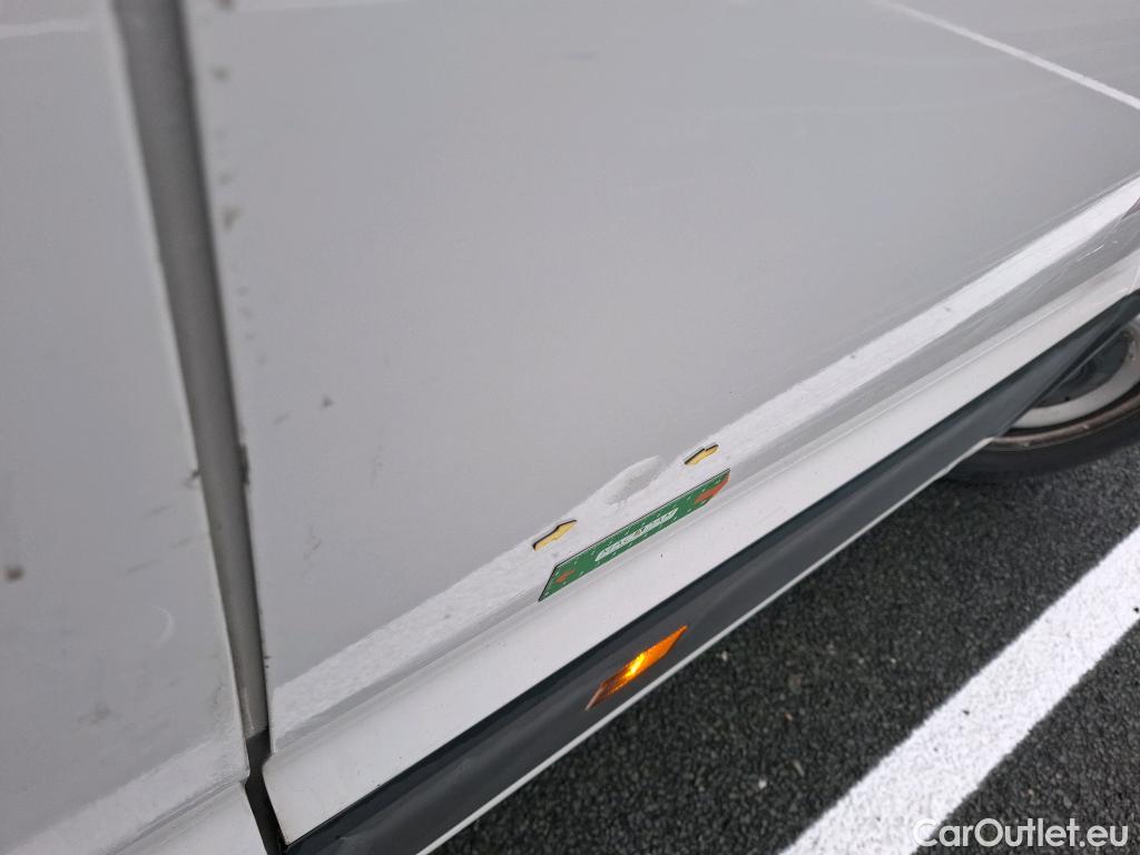  Volkswagen  Crafter  Fourgon Fourgon 35 mittlerer Radstand mit Hochdach FWD 2.0 140CV BVM6 #29