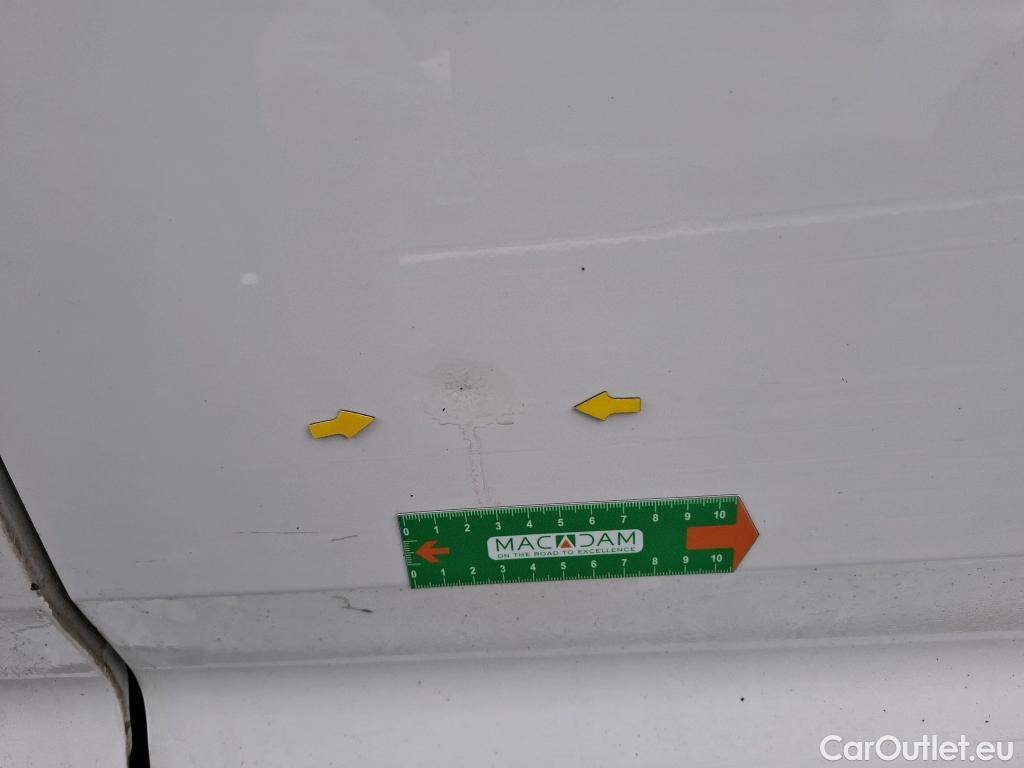  Volkswagen  Crafter  Fourgon Fourgon 35 mittlerer Radstand mit Hochdach FWD 2.0 140CV BVM6 #28