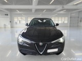  Alfa Romeo   STELVIO ALFA ROMEO / 2017 / 5P / SUV 2.2 TURBO DIESEL 190CV AT8 Q4 BUSINESS #6