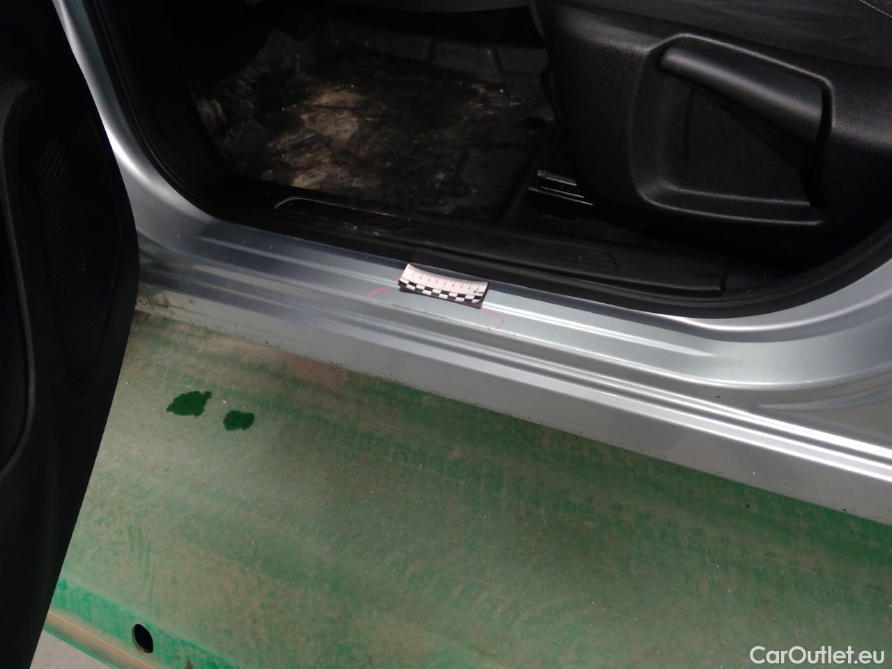  Renault  Kadjar  TCe 140 Zen 2WD Aut #6