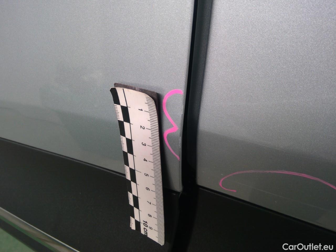  Renault  Kadjar  TCe 140 Zen 2WD Aut #3