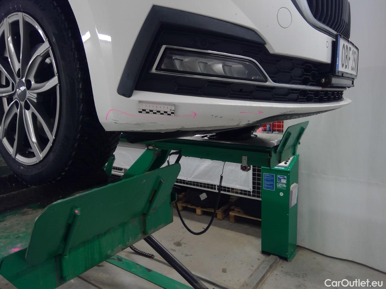  Skoda  Octavia OctCom TDI 150 Style 4x4 Aut #5