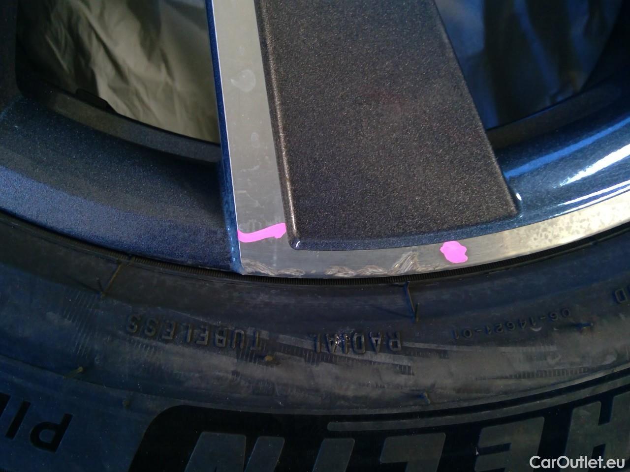  Skoda  ENYAQ  iV80 Sportline 5d #2