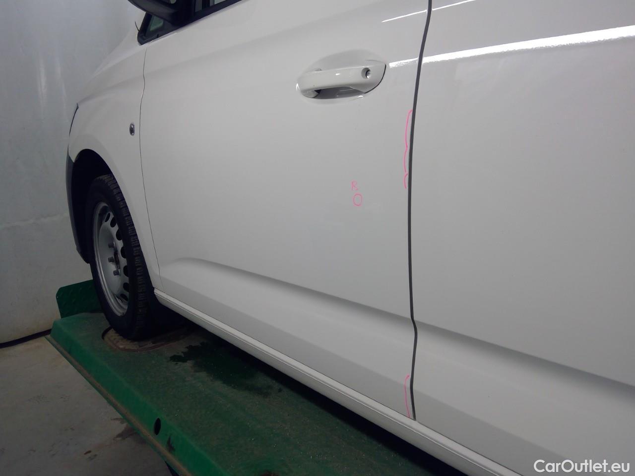  Volkswagen  Caddy  Cargo Maxi TDI 90 Aut #7