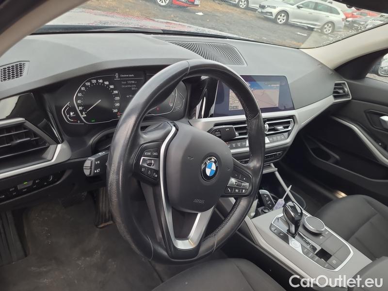  Bmw  Serie 3  Lim. (F30)  (2015) 320d hyb.xDrive AT 4d #16