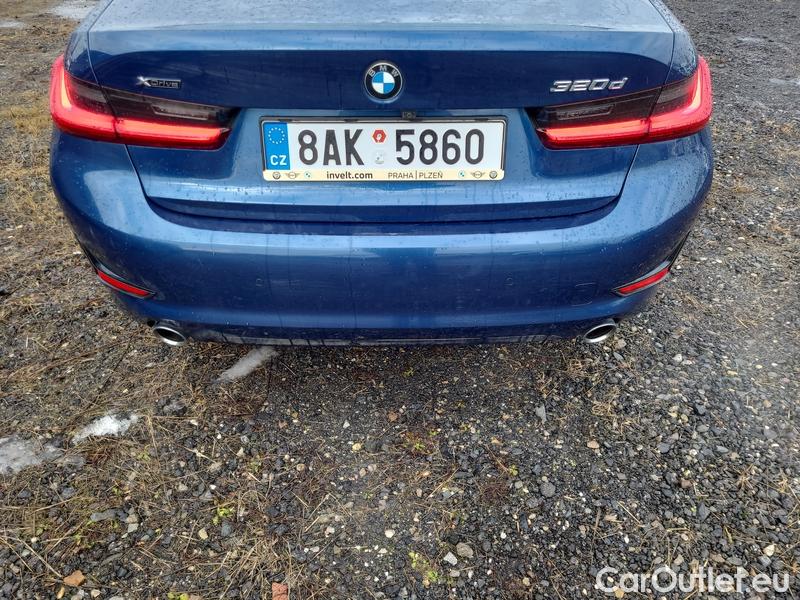  Bmw  Serie 3  Lim. (F30)  (2015) 320d hyb.xDrive AT 4d #14