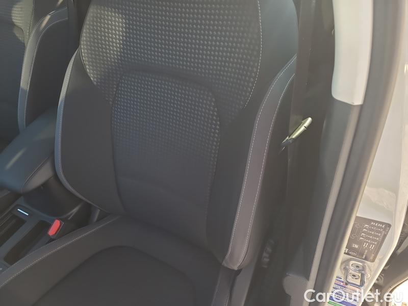  Ford  Focus   (CGE)(2018->)  1.5EBl 120 Tre.Ed.Pl. #17