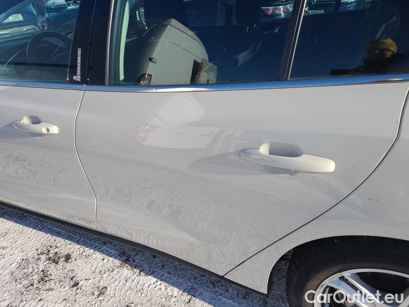  Ford  Focus   (CGE)(2018->)  1.5EBl 120 Tre.Ed.Pl. #6
