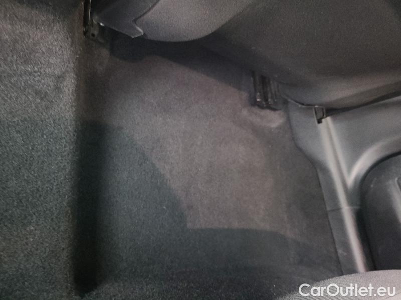  Ford  Focus  3 (2011) Foc.Kom.1.0EB 125 Trend #12