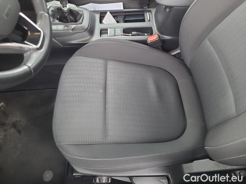  Ford  Focus  3 (2011) Foc.Kom.1.0EB 125 Trend #7