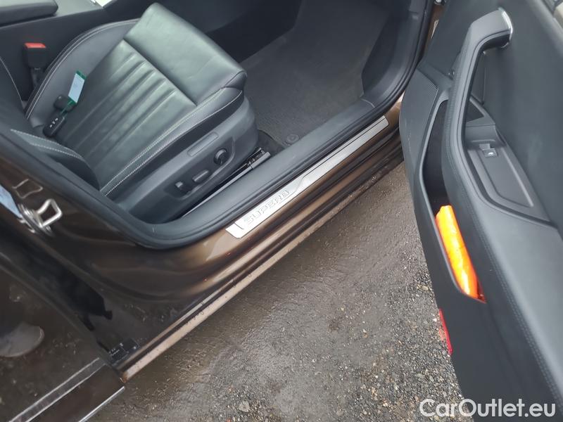  Skoda  Superb  Combi (3V5)(2015) Sup.C.FL2.0TDI 110 L&K AT #27