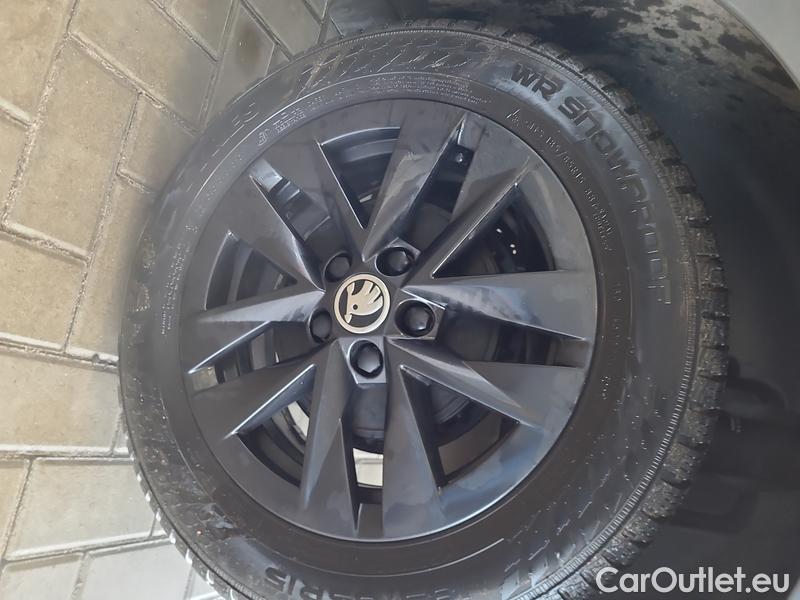  Skoda  Fabia  (PJ3) (2021)  1.0 MPI 70 Style 5d #3