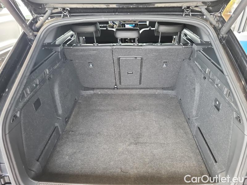  Skoda  Superb  Combi (3V5)(2015) Sup.C.FL2.0TDI 110 L&K AT #22