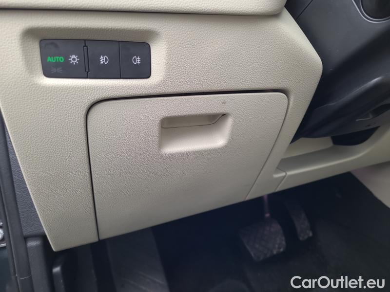  Skoda  Octavia  Combi (NX3)(2020) Oct.Combi 2.0TDI 110 Style AT #8