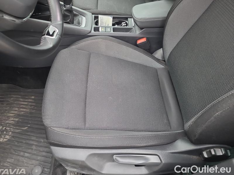  Skoda  Octavia  Combi (NX3)(2020) Oct.Combi 2.0TDI 85 Ambition #9