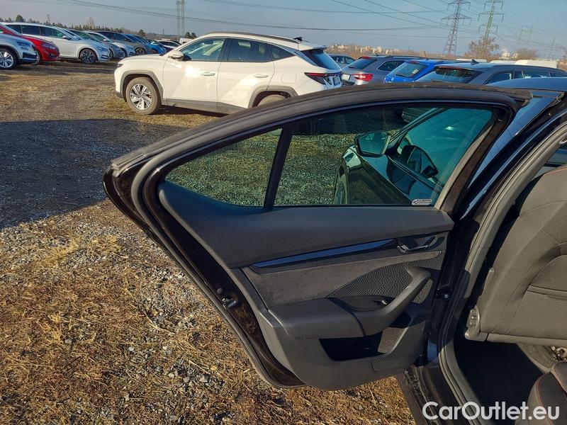  Skoda  Octavia  Lim. (NX3)(2020) Oct. 2.0TDI 147 RS AT #6