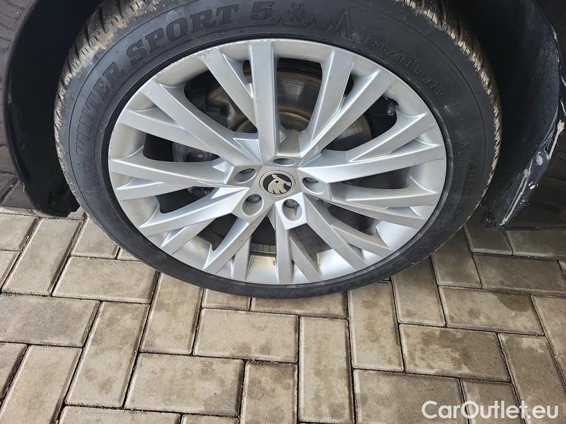  Skoda  Superb  Combi (3V5)(2015) Sup.C.FL2.0TDI 110 L&K AT #4