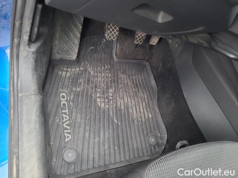  Skoda  Octavia  Combi (NX3)(2020) Oct.Combi 2.0TDI 85 Ambition #6