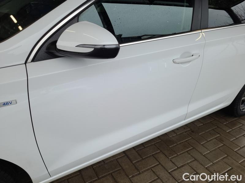  Hyundai  i30  (PD)(01.2017  ->)  kom.1.5T-GDI Smart 5d #1