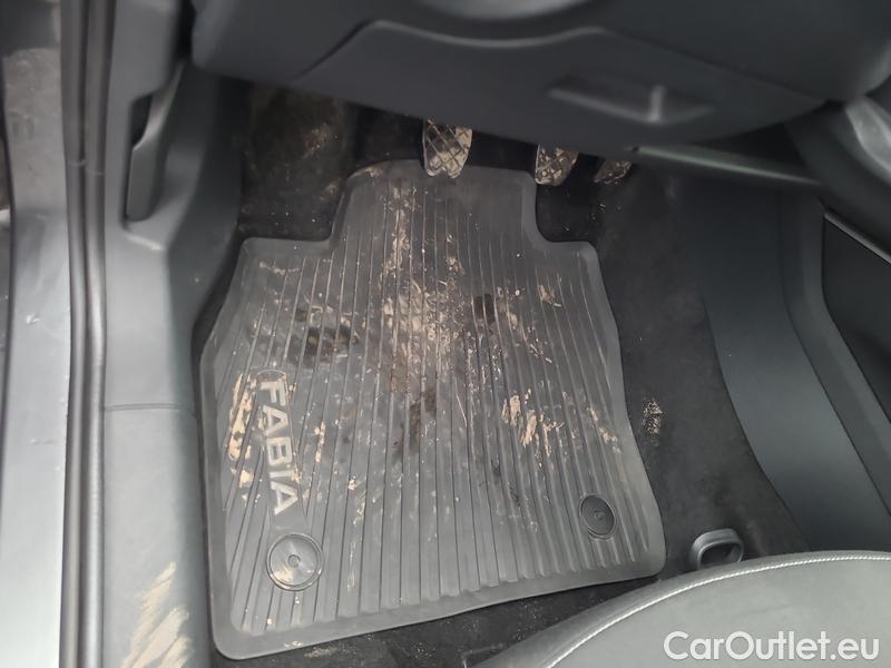  Skoda  Fabia  (PJ3) (2021)  1.0 MPI 70 Style 5d #10