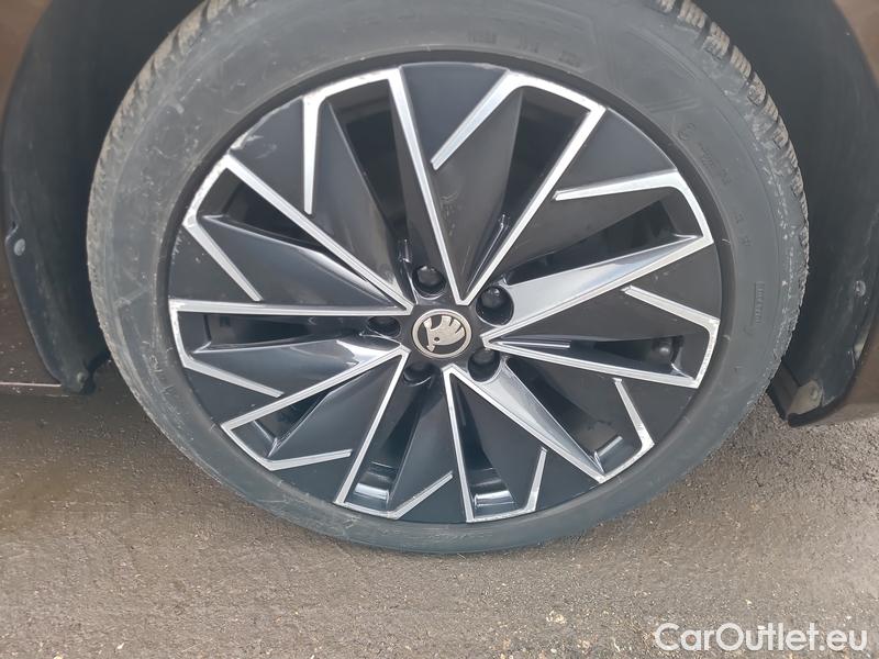  Skoda  Superb  Combi (3V5)(2015) Sup.C.FL2.0TDI 110 L&K AT #28