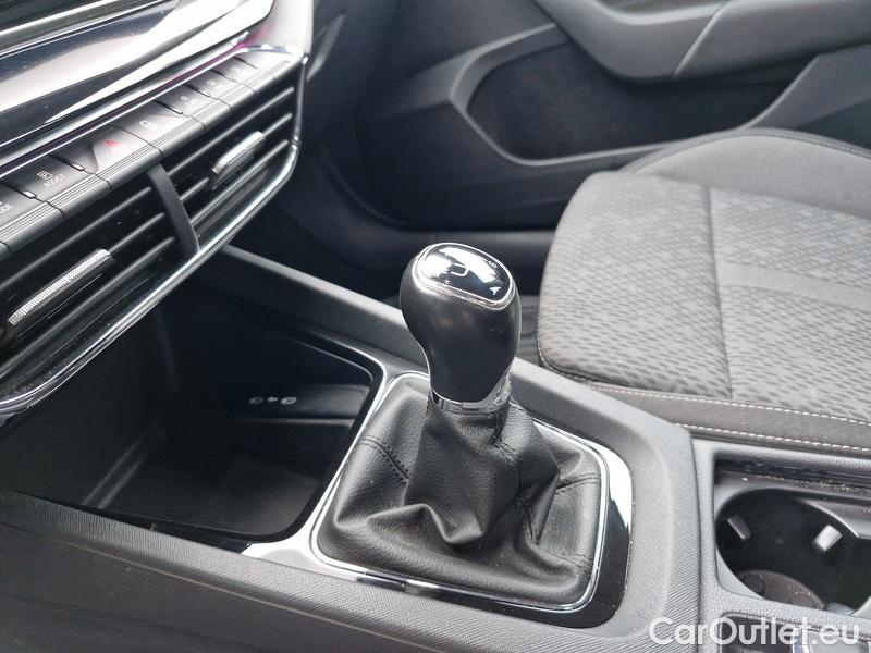  Skoda  Octavia  Combi (NX3)(2020) Oct.Combi 2.0TDI 85 Style #8