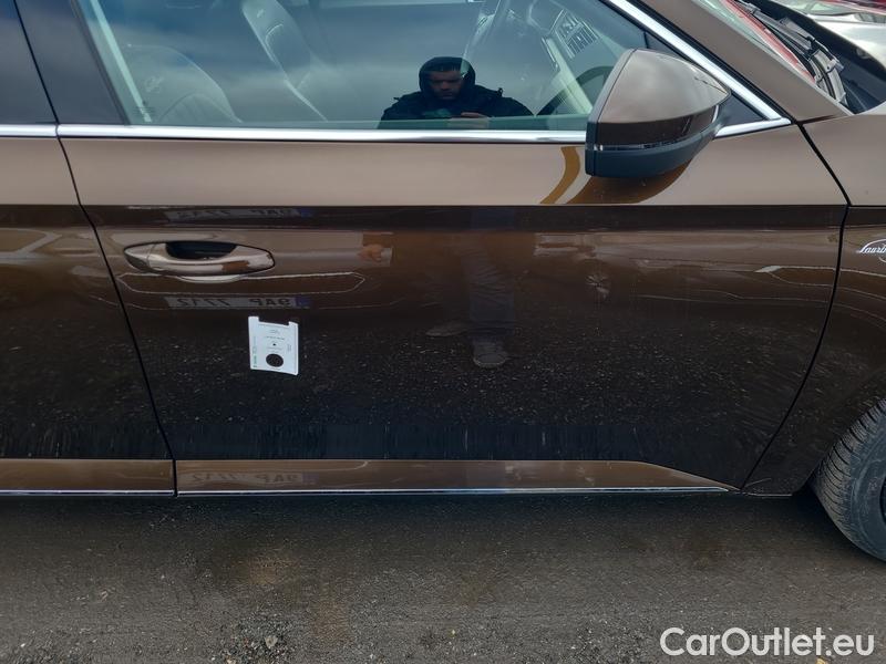  Skoda  Superb  Combi (3V5)(2015) Sup.C.FL2.0TDI 110 L&K AT #25