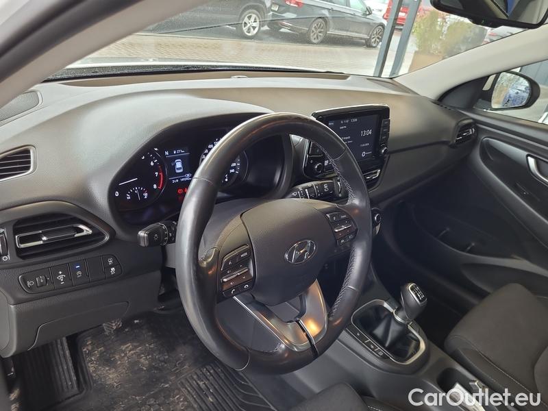  Hyundai  i30  (PD)(01.2017  ->)  kom.1.5T-GDI Smart 5d #6