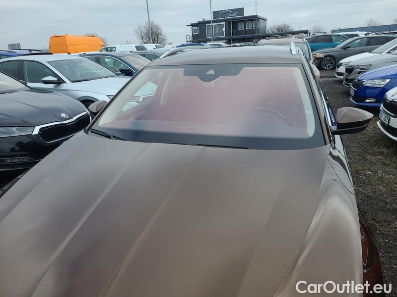  Skoda  Superb  Combi (3V5)(2015) Sup.C.FL2.0TDI 110 L&K AT #1