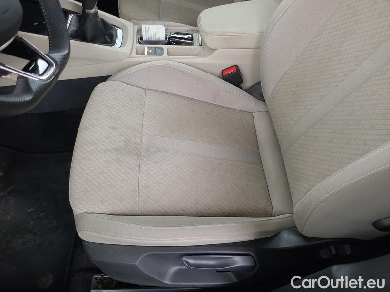  Skoda  Octavia  Combi (NX3)(2020) Oct.Combi 1.5TSI 110 Style #6