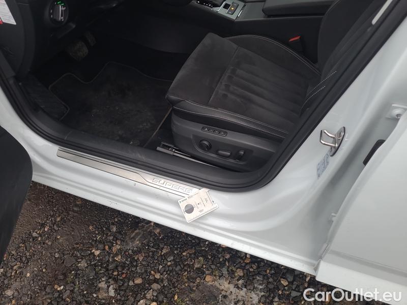 Skoda  Superb  Combi (3V5)(2015) Sup.C.FL1.5TSI 110 Style AT #11