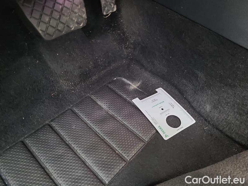  Skoda  Octavia  Combi (NX3)(2020) Oct.Combi 2.0TDI 110 Style AT #6